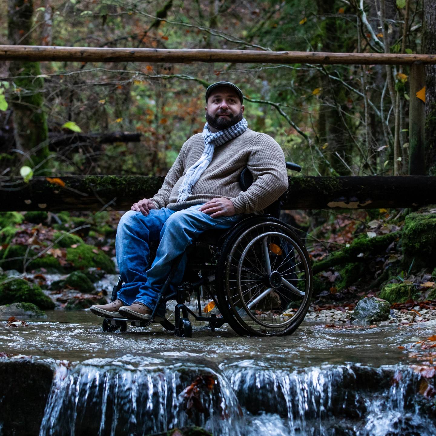 elementterre - du physique aux subtils - corps - ivano scandurra - la chaux-de-fonds - soins - agr&eacute;&eacute; asca - m&eacute;decine compl&eacute;mentaire - acupressure - m&eacute;decine orientale - &eacute;quilibrage - th&eacute;rapie subtile - soin holistique - &eacute;nergie vitale - m&eacute;ridiens - chakra - sauge - nettoyage - moxa - moxibustion - armoise